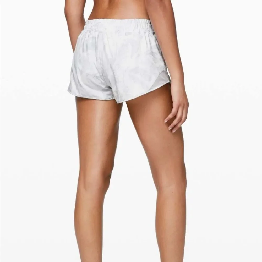 Lululemon‎ Hotty Hot Short II 2.5
